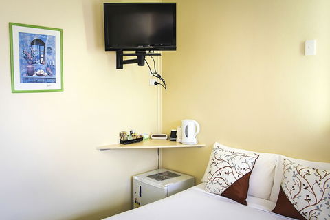 Motel 359 - Perth Resorts 5
