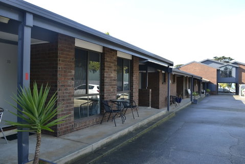 Surf City Motel - Accommodation Perth 0