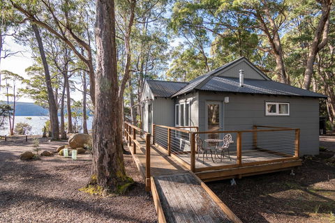 Lake St Clair Lodge - Perth Resorts 0