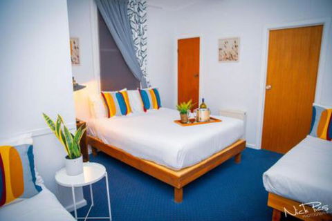 Amara Springs Guest House - Perth Resorts 2