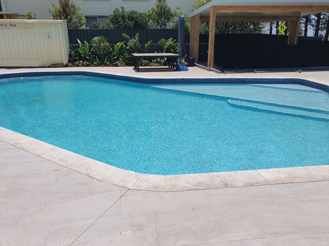 Burleigh Esplanade Apartments - Accommodation Perth 5