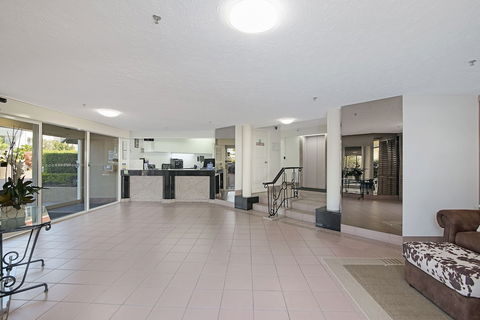 Burleigh Esplanade Apartments - Accommodation Perth 6