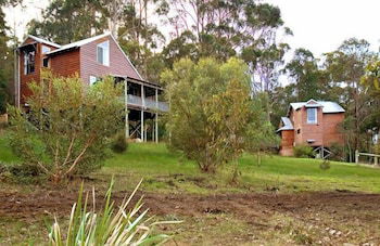 Karma Chalets - Accommodation Perth 1