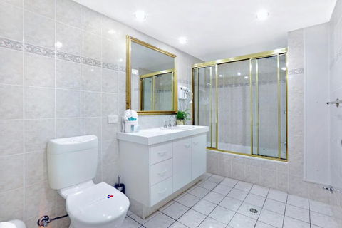 Genesis Holiday Apartments - Accommodation Perth 3