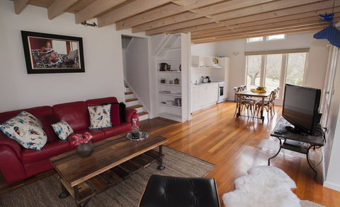 Abby's Cottages - Accommodation Perth 0