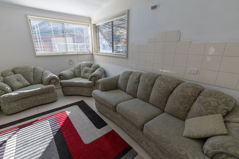 The Birch House - Silver Birches - Accommodation Perth 6