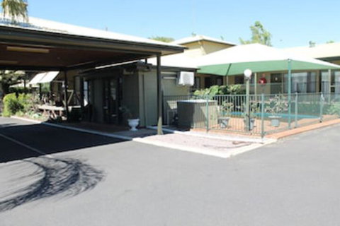 Lake Forbes Motel - Accommodation Perth 0