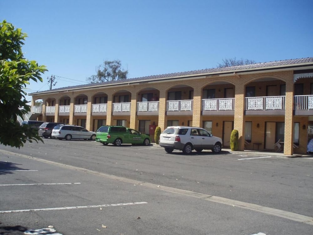 Esmond VIC Accommodation Perth