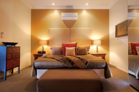 53 On Victoria - Accommodation Perth 6