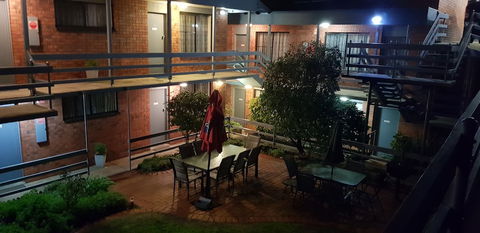 Mahogany Motel - Accommodation Perth 2