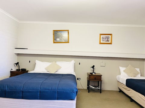Millers Cottage Motel - Perth Resorts 4