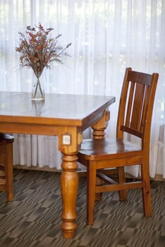 James Street Motor Inn - Accommodation Perth 5