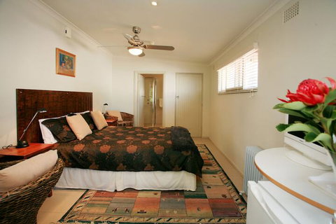 The Bank Guesthouse - Perth Resorts 4