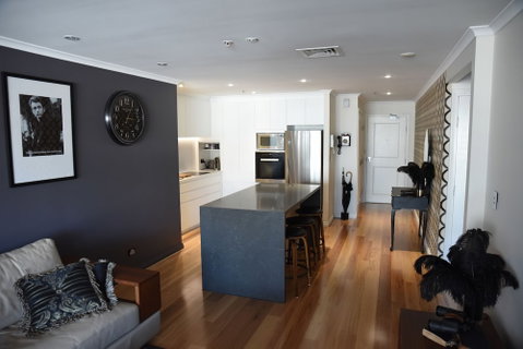 Darling Harbour Getaway - Accommodation Perth 6