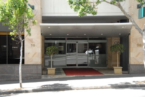 Darling Harbour Getaway - Accommodation Perth 0