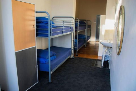 Hump Backpackers - Accommodation Perth 6