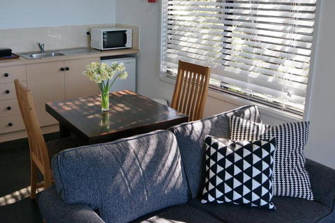 Hamptons On The Bay - Accommodation Perth 2