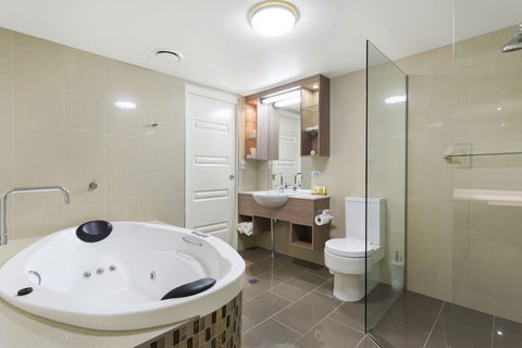 CBD Luxury Accommodation - Perth Resorts 5