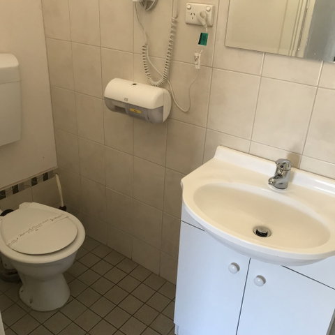 Travelway Motel - Accommodation Perth 2