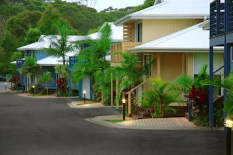 Flynns On Surf Beach Villas - Accommodation Perth 0