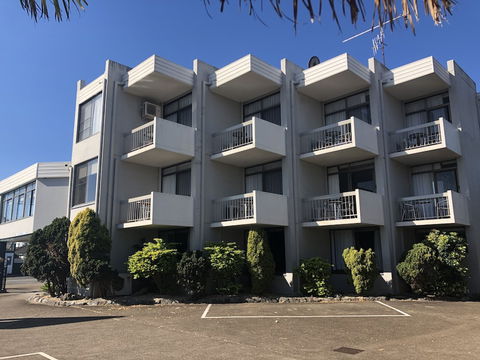 East Port Motor Inn - Accommodation Perth 1