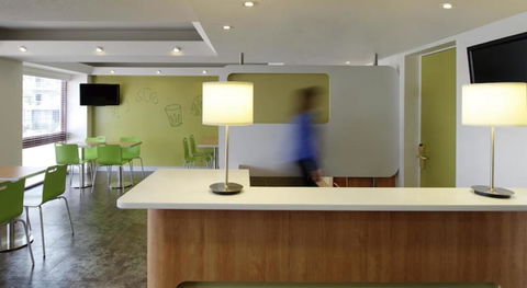 Ibis Budget Newcastle - Accommodation Perth 3