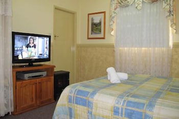 Cedar Lodge Cabins - Perth Resorts 5