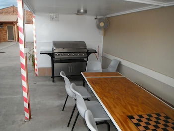 Bondi Motel - Accommodation Perth 0