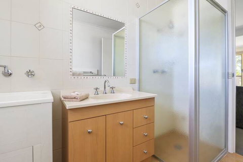 Lakeside Holiday Apartments Merimbula - Accommodation Perth 7