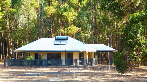 Margaret River Hideaway - Perth Resorts 5