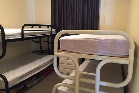 Eleven From The Left - Accommodation Perth 2