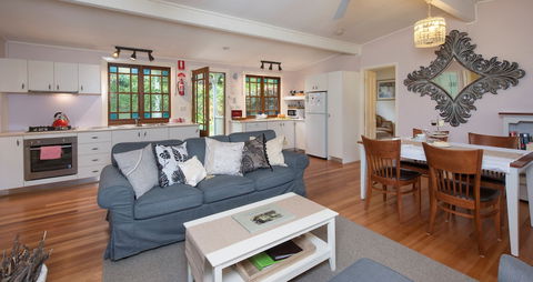 Crystal Creek Meadows Luxury Cottages - Perth Resorts 4
