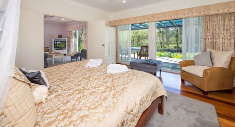 Crystal Creek Meadows Luxury Cottages - Perth Resorts 6