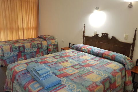 Cobb Inlander Motel - Accommodation Perth 5