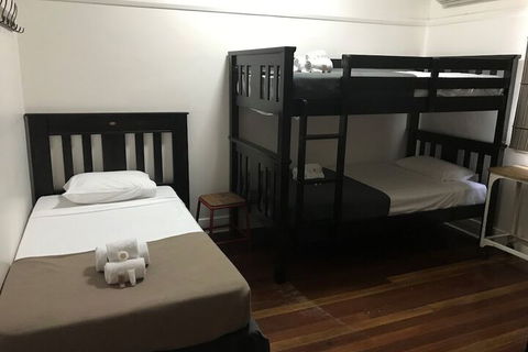 The Irish Village - Perth Resorts 7
