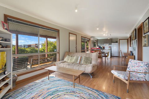 Monaro Cottage - Perth Resorts 7