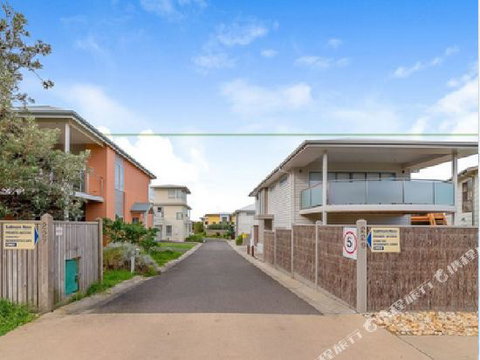 Fabulous Townhouse At The Famous Smiths Beach - Accommodation Perth 4