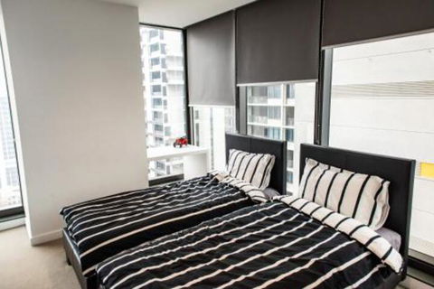 Modern 639 Lonsdale APT - Perth Resorts 6