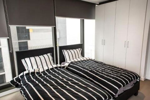 Modern 639 Lonsdale APT - Perth Resorts 0