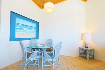 Pacific Royale Holiday Apartment 313 - Accommodation Perth 4