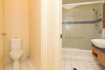 Pacific Royale Holiday Apartment 313 - Accommodation Perth 5