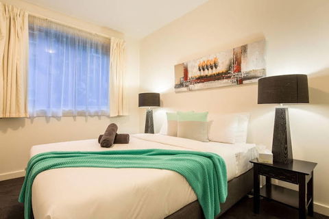 Catani 1 - Accommodation Perth 0