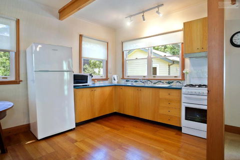 Stonewall Cottage For Two With Fireplace - Accommodation Perth 4