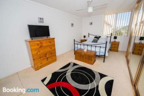 Thurlow 13 / 2 - Accommodation Perth 2