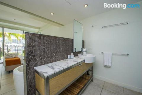 Blue On Blue Apartment 1011 - Perth Resorts 1