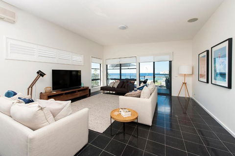 Mollymook Beachfront Penthouse 9 - Accommodation Perth 2