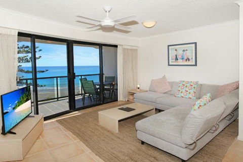 Unit 8 Phoenix Apartments 1736 David Low Way Coolum Beach LINEN INCLUDED 500 BOND - Perth Resorts 5