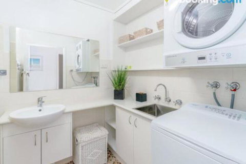 Craigmore On The Beach Unit 13 Views Views - Accommodation Perth 5
