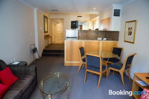 Bond 215 - Accommodation Perth 0