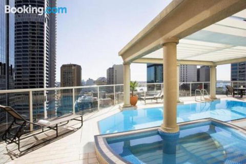 Bond 215 - Accommodation Perth 4